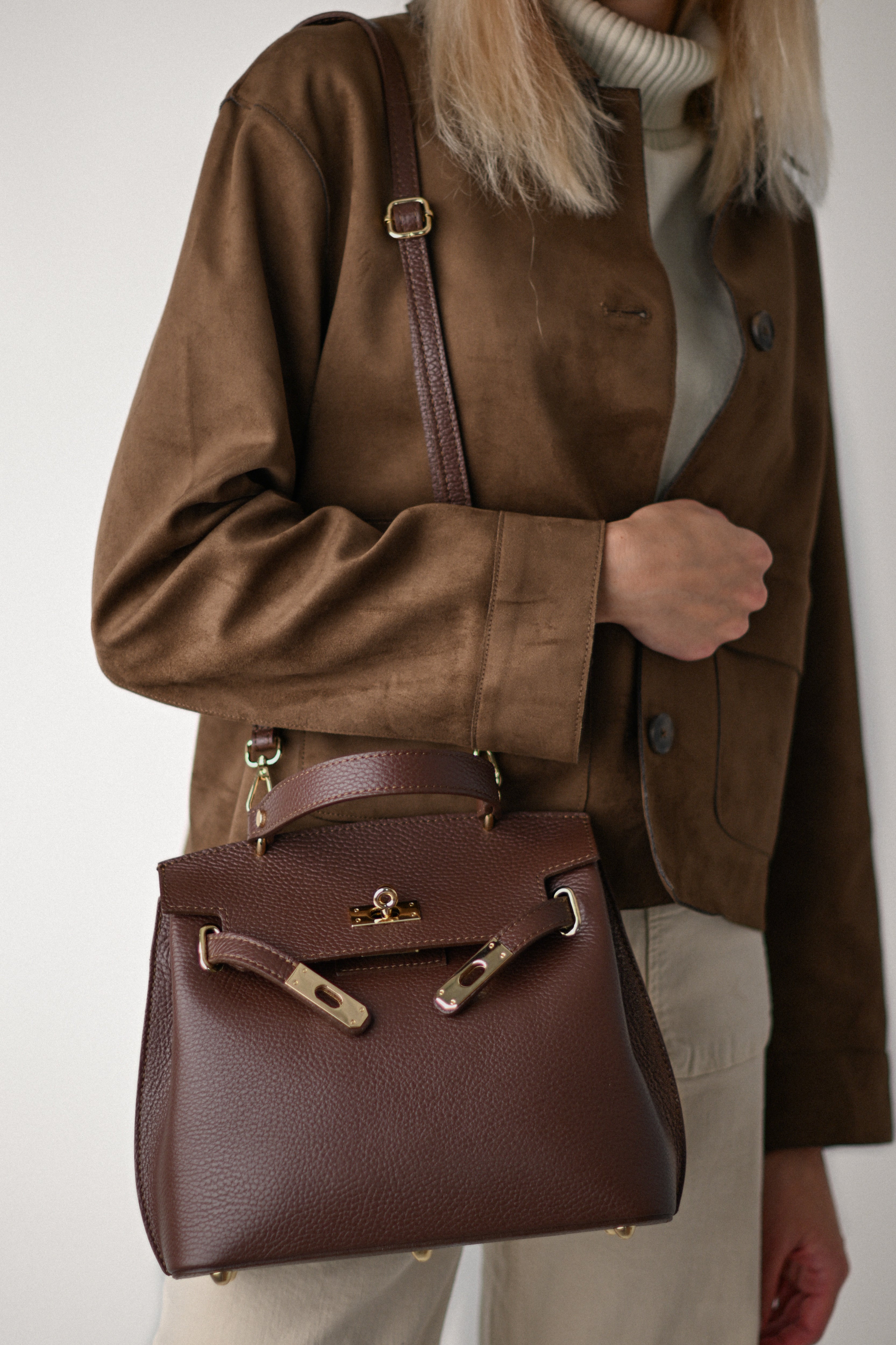 MIA CIOCOLATĂ NEAGRĂ