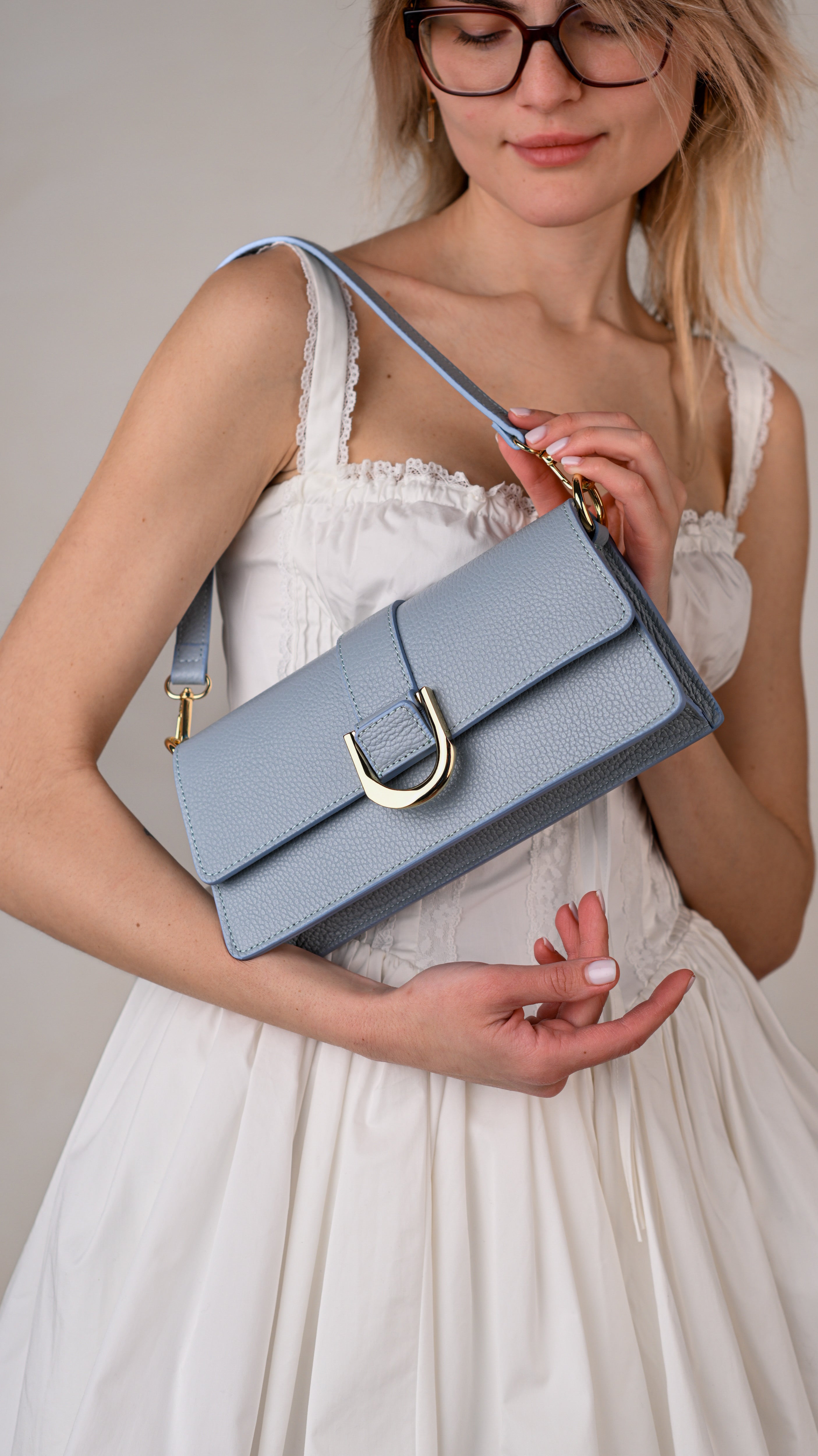 ALEXIA BABY BLUE, PIELE NATURALĂ.